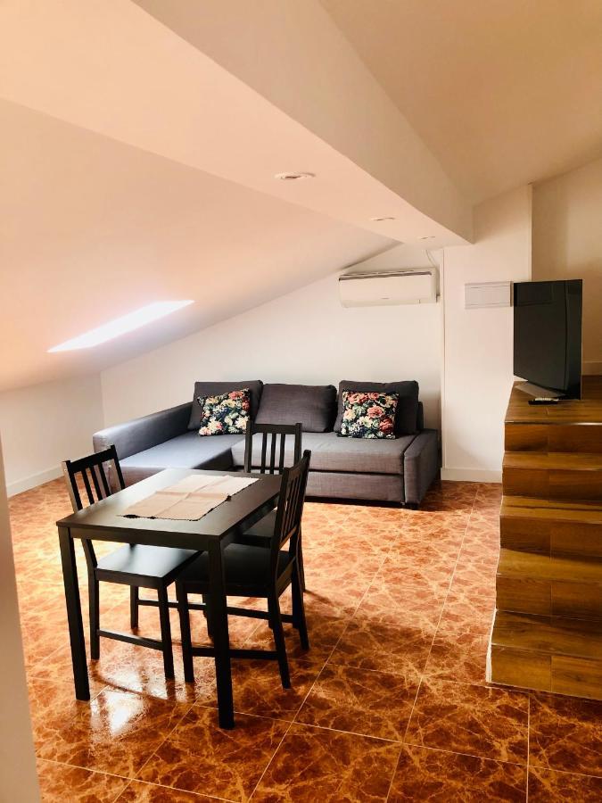 Apartamento Turistico Atico La Taberna Arenas de San Pedro Exterior foto